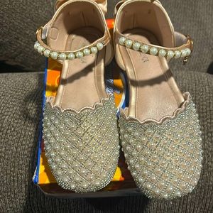 Flat Girl dress shoes